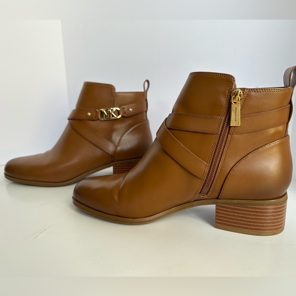 Michael Kors booties - Picture 12 of 14